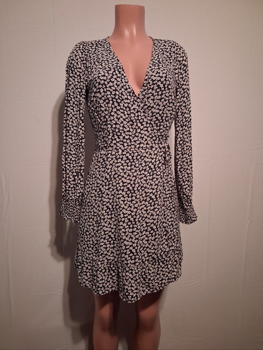 NWT Abercrombie & Fitch Navy Floral Ditsy Print Wrap Dress Long Sleeve Sz S